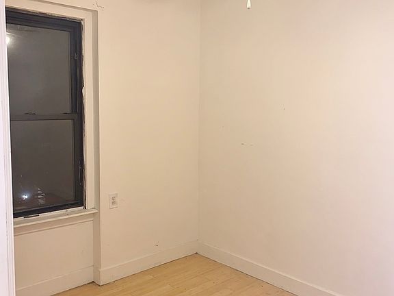 5th image of 21-48 35th St APT 4D