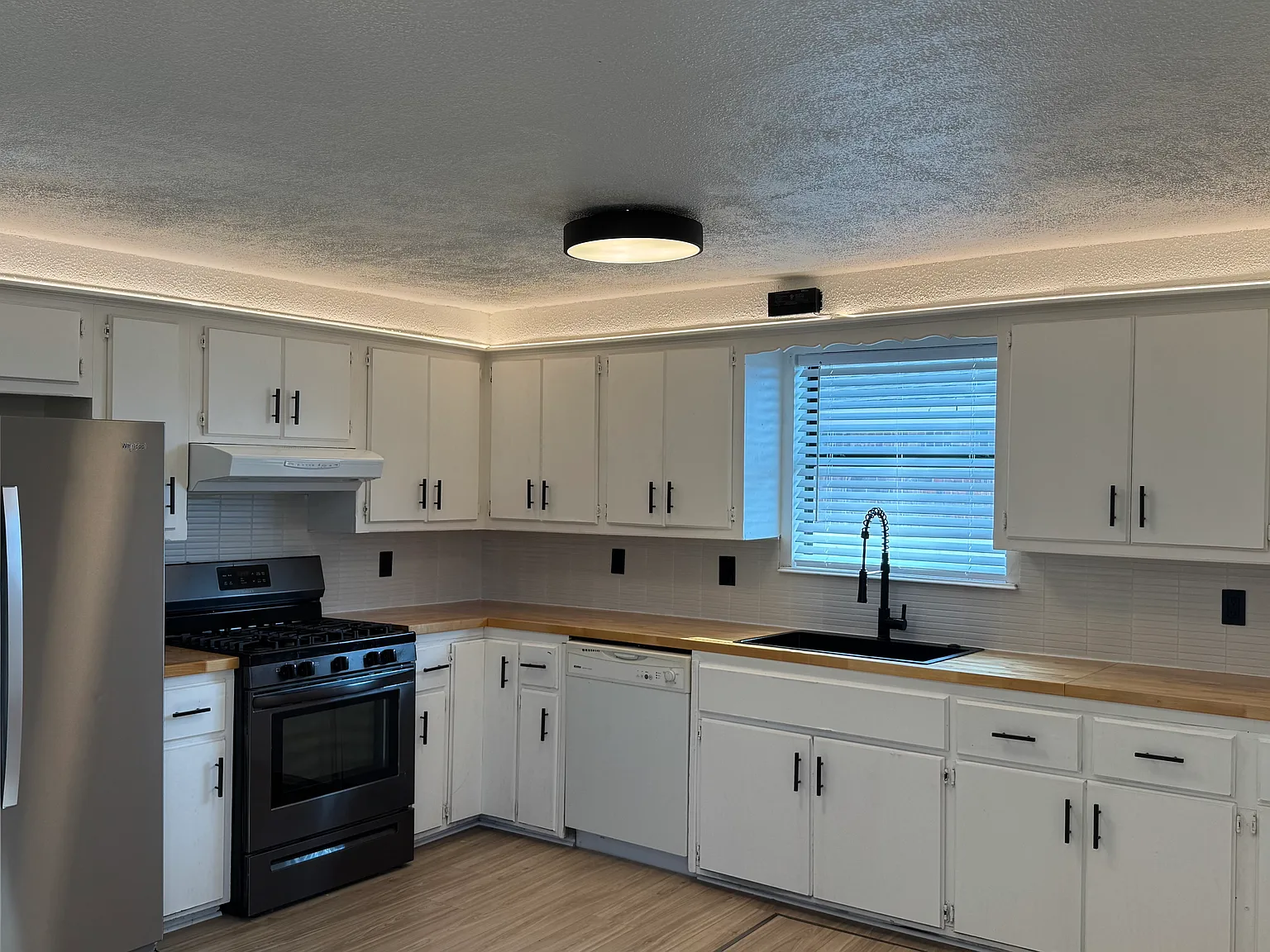 1024 E Main St — Photo 4