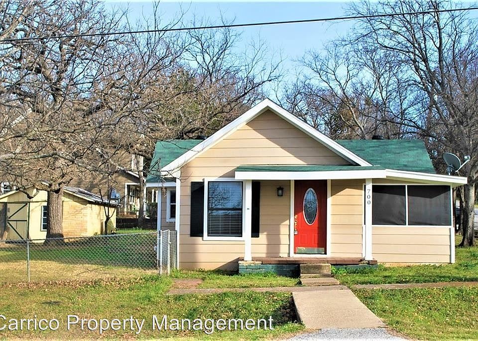 1st image of 700 Cypress St