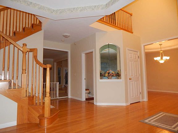 3rd image of 2268 Brookwood Dr
