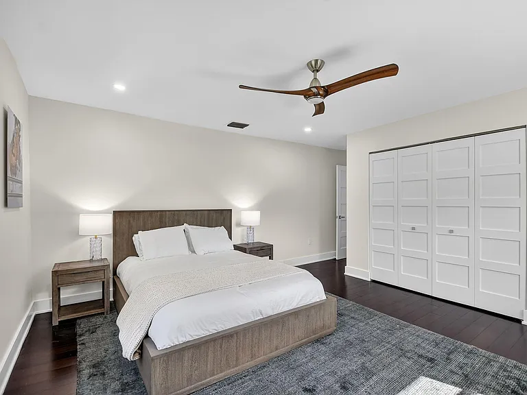 2900 Greenbriar Blvd — Photo 26