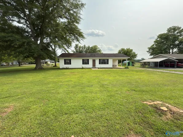222 E Main St, Falkville, AL 35622