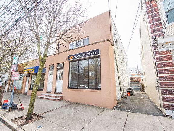 4th image of 99 Franklin St