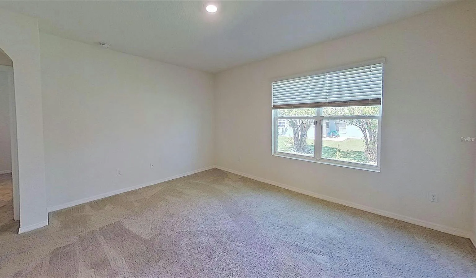 4 bed, 2029 sqft, $2,219 — Photo 4
