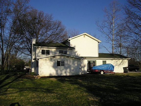 2nd image of 4998 Jackson Pike