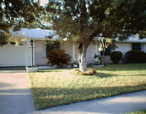 1st image of 135 LAKE VALLEY DR