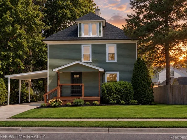 914 N Main St, Lapeer, MI 48446