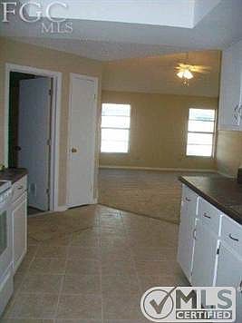 4th image of 2115 SE 12th St