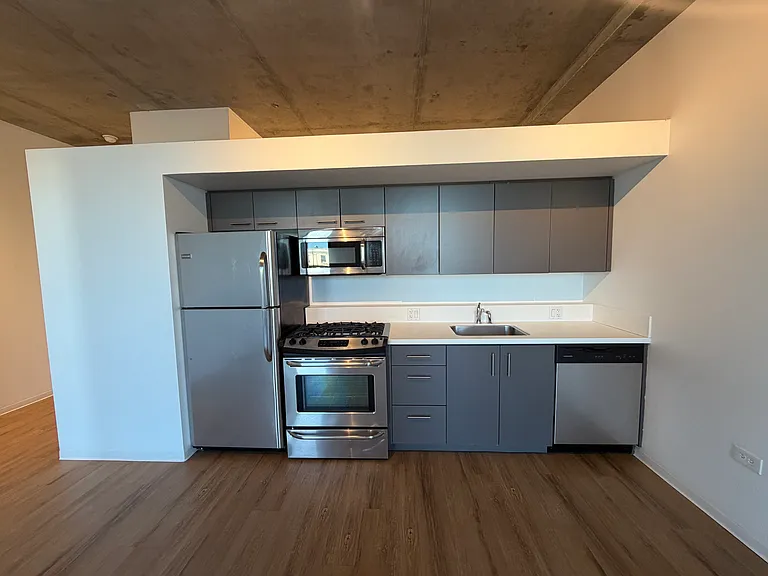 1112 N Marshfield Ave #801 — Photo 23
