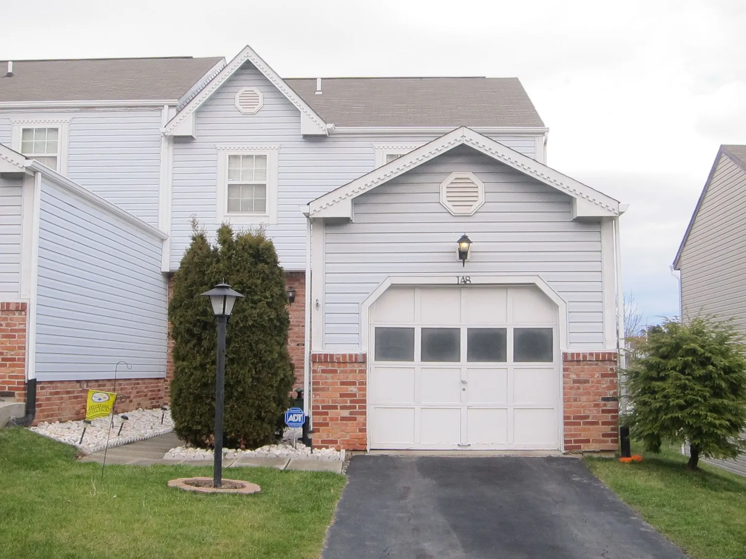 148 Villa Dr photo 1