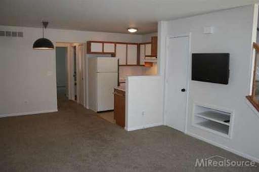 5th image of 38645 Wellington Dr