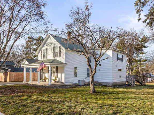 712 Anderson St W, Stillwater, MN 55082