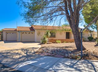 226 E Los Rincones, Green Valley, AZ 85614