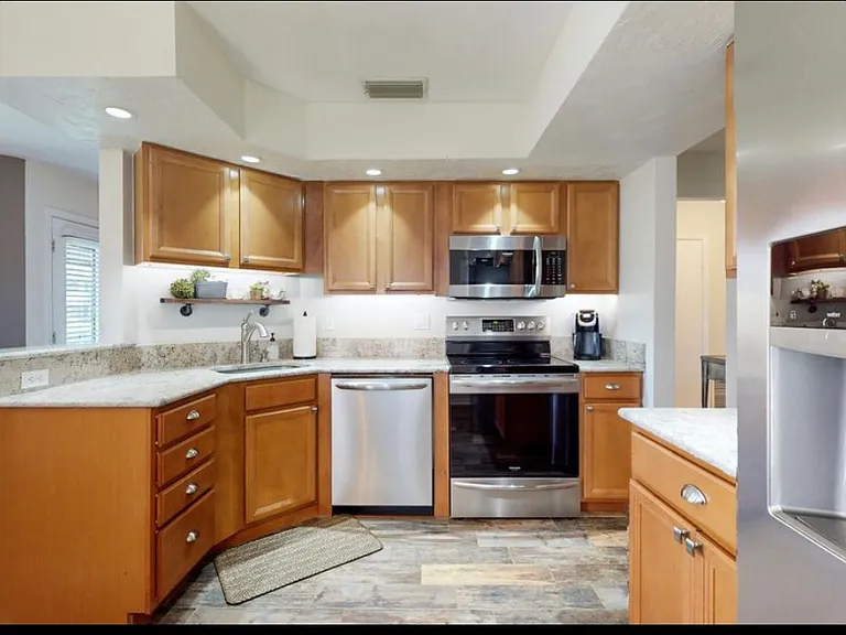 146 Blue Heron Dr #A — Photo 8