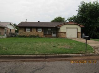 147 NE Dunlop St, Lawton, OK 73507