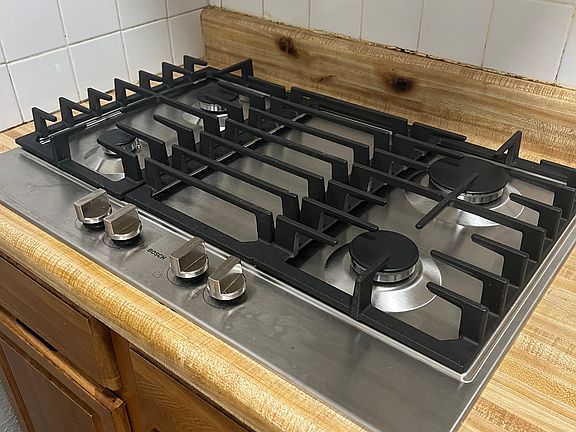 4th image of 1308 Powell St APT 6