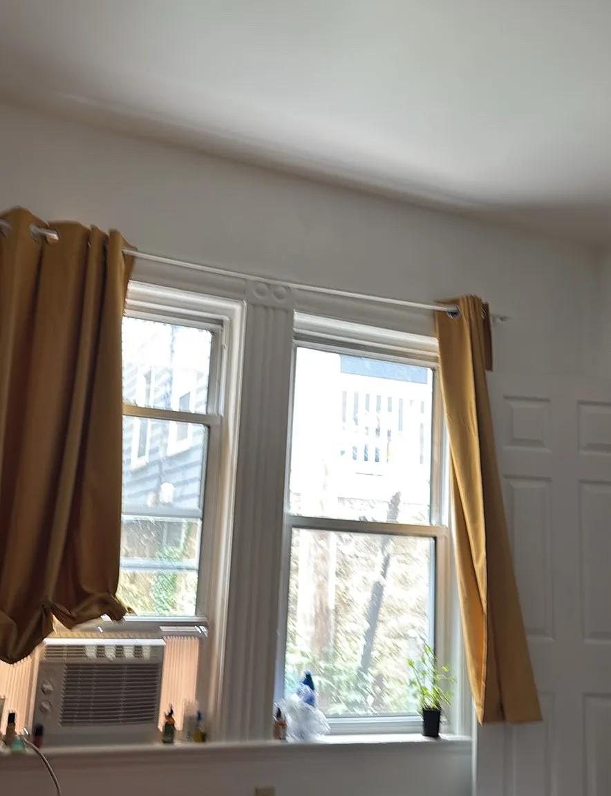 5 bed, 1600 sqft, $1,050 — Photo 1