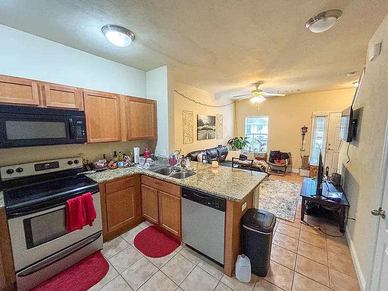 2980 SW 35th Pl #99 — Photo 4