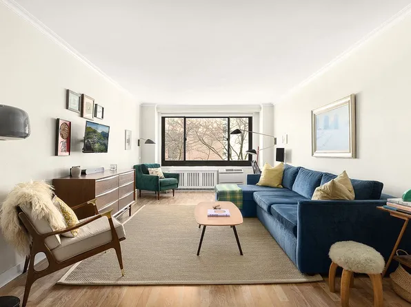 185 Hall St APT 414, Brooklyn, NY 11205