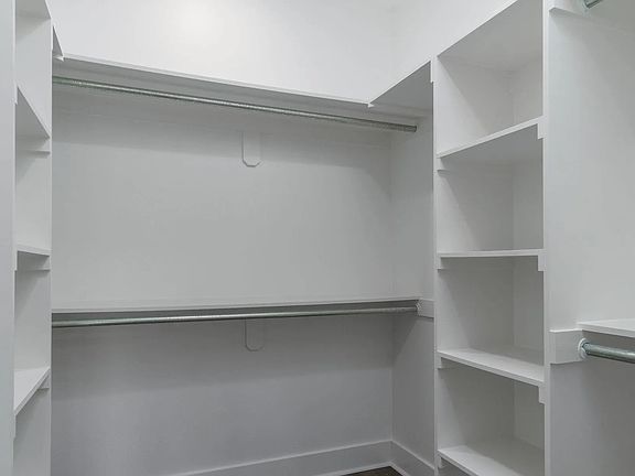 2nd image of 1306 Oden St