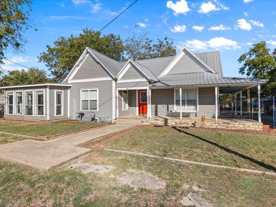211 E Sweden St, Walnut Springs, TX, 76690