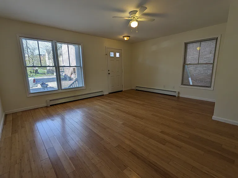 23 E Parmenter St — Photo 13
