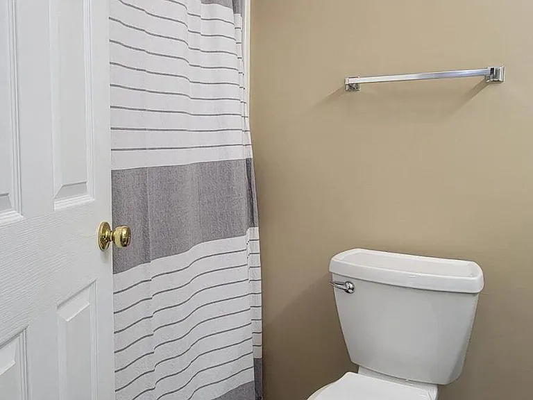 105 Sunshine Ln #A — Photo 48