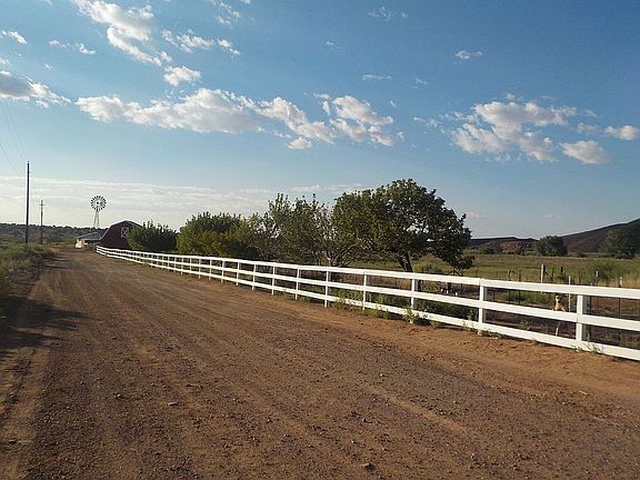  walk to barn