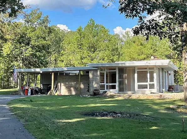 66 Calmont Woods Dr, Montevallo, AL 35115