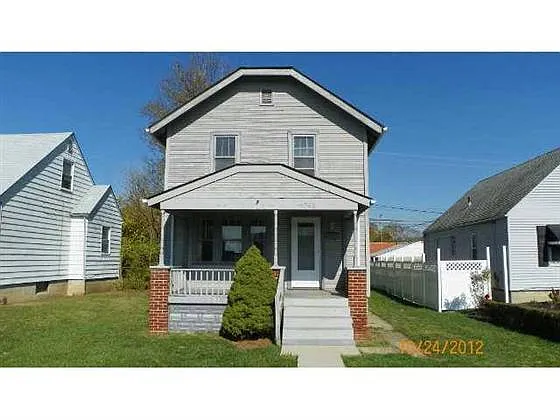 1740 Rainbow Park photo 1