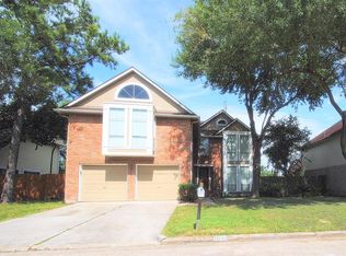 2907 Skypark Dr, Houston, TX 77082