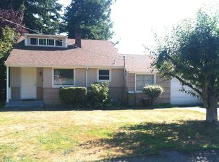 2327 NE 130th St, Seattle, WA 98125