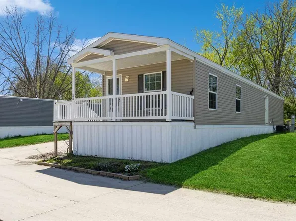 33 East St Lot 33, Tiffin, IA 52340