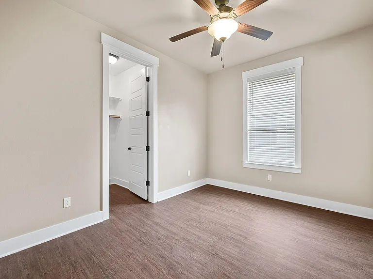 1704 Cedar Bend Dr #5B — Photo 21