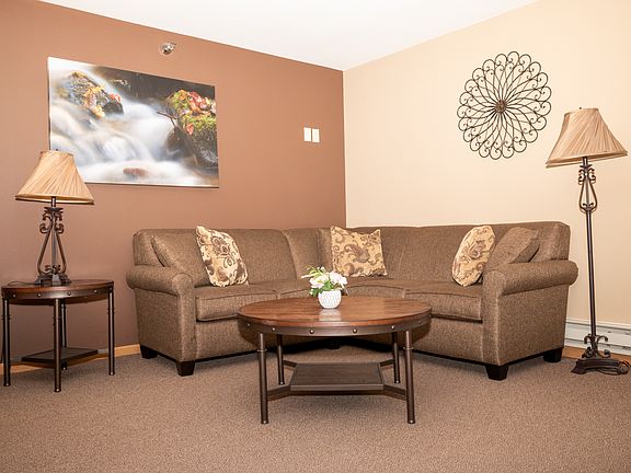 4th image of 1028 Berry Ave #110