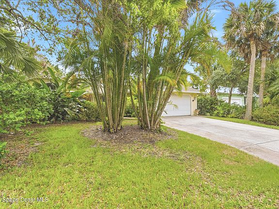 3rd image of 285 Ibis Dr
