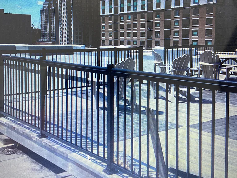 BBQ AND UPPER DECK OVERLOOKING DOWNTOWN