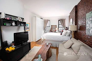 Rented by (Legacy) Elegran