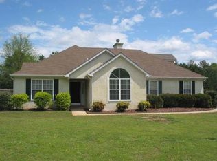 8 Market Cir, Sharpsburg, GA 30277