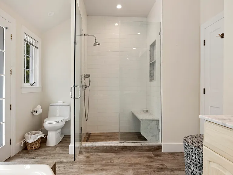 16 Alexis Ct — Photo 28
