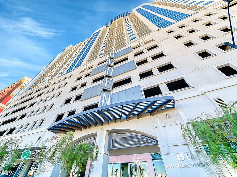 150 Las Vegas Blvd #1803 — Photo 46
