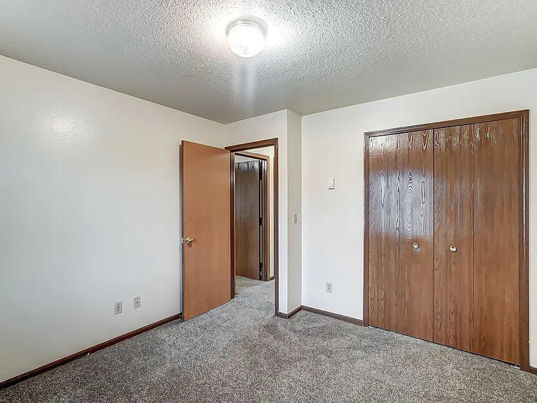 517 E Reed Ave — Photo 17