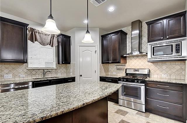 1st image of 8517 Alophia Dr