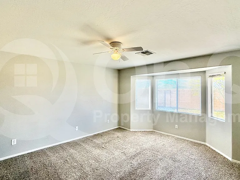 10464 N 116th Ln — Photo 23