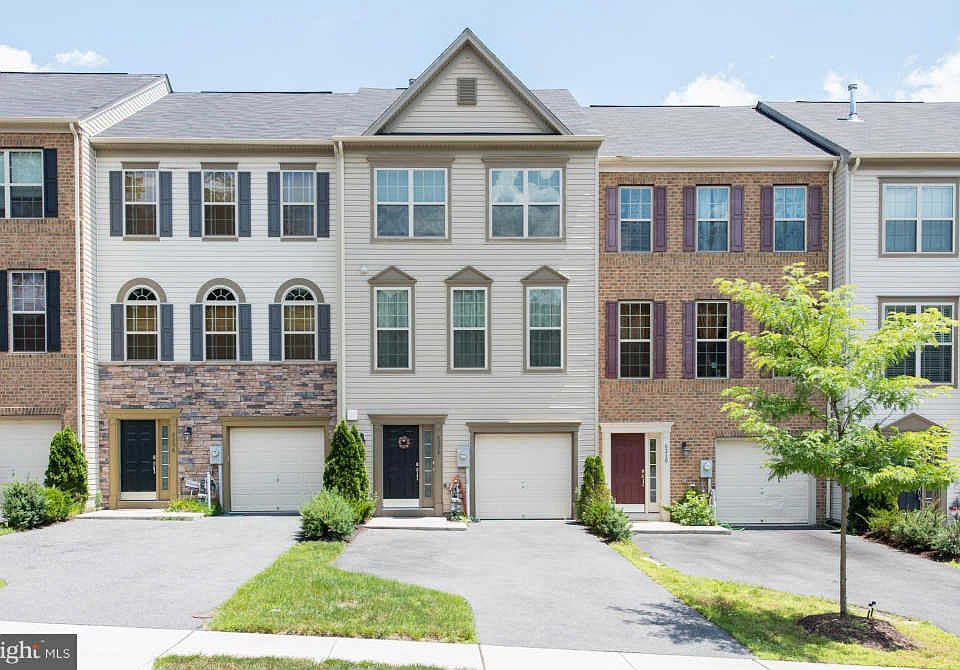 1st image of 8208 Carinoso Way