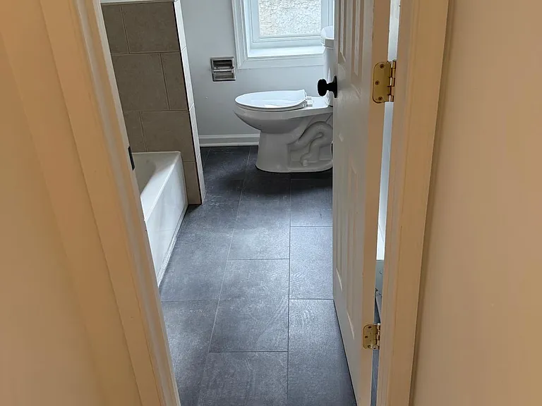 439 W Bringhurst St #3 — Photo 8