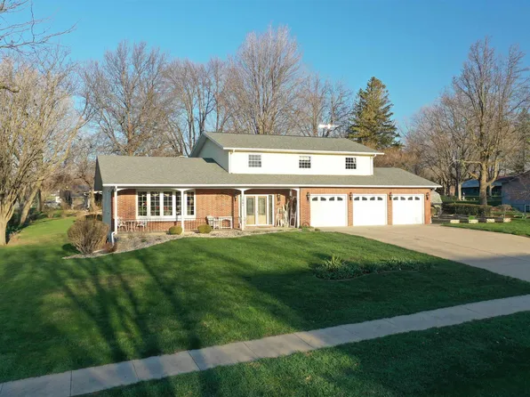 106 Jefferson Ave SE, Orange City, IA 51041