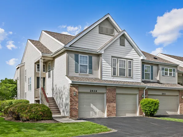 2929 Saganashkee Ln, Naperville, IL 60564