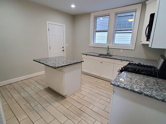 2nd image of 176 Seymour Ave #1
