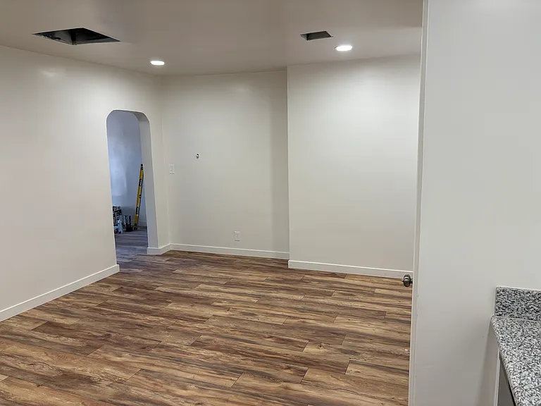 37 W Park Ave — Photo 5